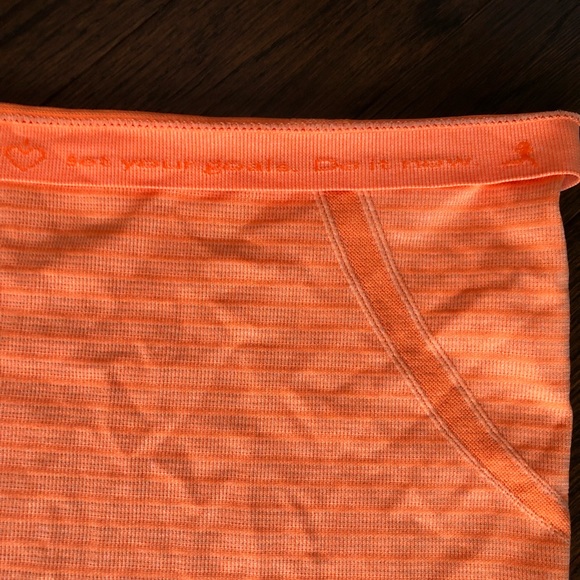 Lululemon Long Sleeve - Picture 7 of 7